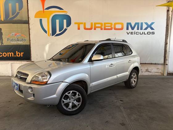 HYUNDAI TUCSON 1.6 16V T-GDI GASOLINA GLS ECOSHIFT HYUNDAI TUCSON 1.6 16V T-GDI GASOLINA GLS ECOSHIFT